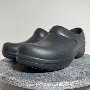 Crocs Neria Solid Black Clogs Shoes 11 Slip On Rubber